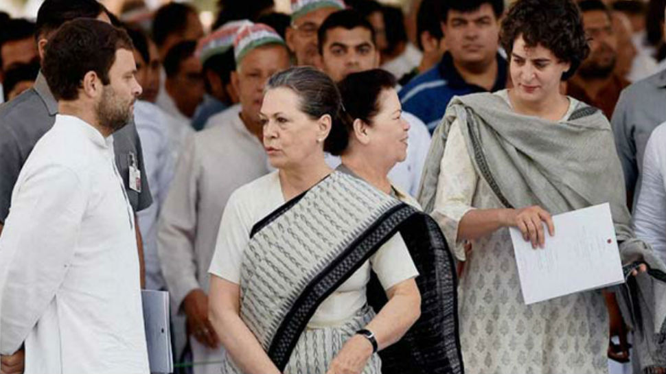 झारखंड: कांग्रेस की स्टार प्रचारक की सूची मे सोनिया गांधी-प्रियंका गांधी का नाम