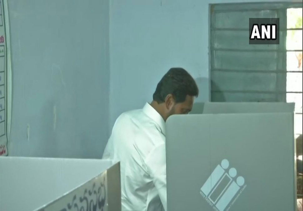 जगमोहन रेड्डी ने लोगों से की वोट अपील Jagmohan Reddy appeals to people to vote