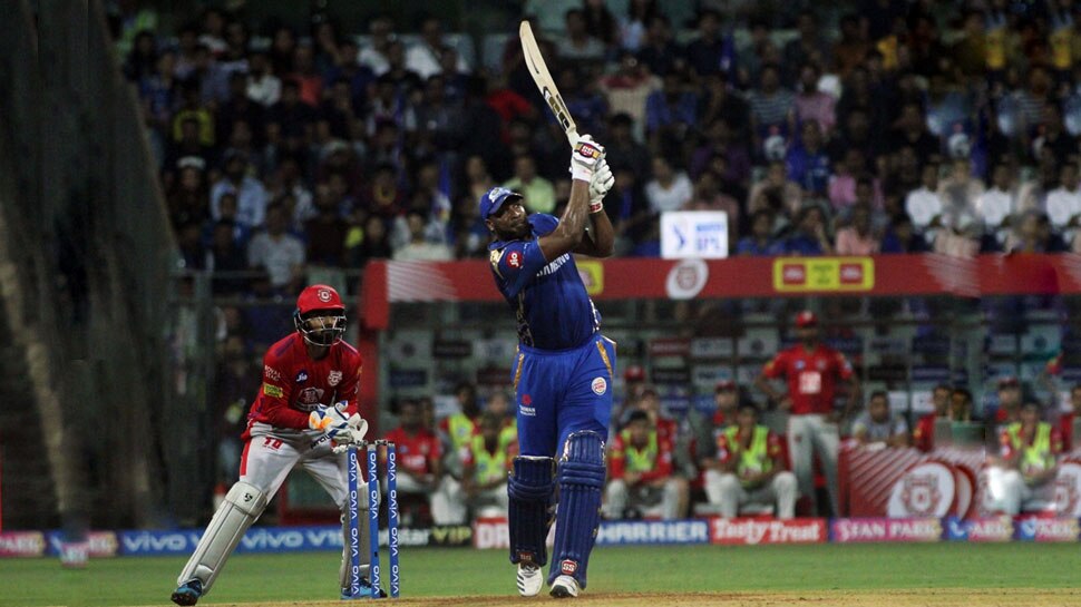 11 ओवर में खुले पोलार्ड Pollard started in 11th Over