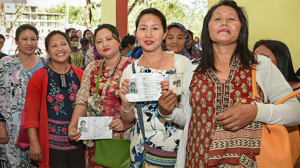 लोकसभा चुनाव: पहले चरण की वोटिंग खत्म, यूपी में 63 बंगाल में 81% मतदान, त्रिपुरा सबसे आगे