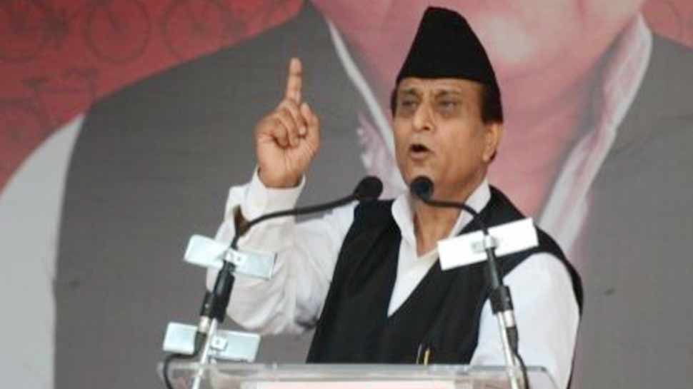 आजम खान के विवादित बोल, 'अली और बजरंग में झगड़ा न कराओ, मैं नया नाम देता हूं बजरंग अली' आजम खान के विवादित बोल, 'अली और बजरंग में झगड़ा न कराओ, मैं नया नाम देता हूं बजरंग अली'