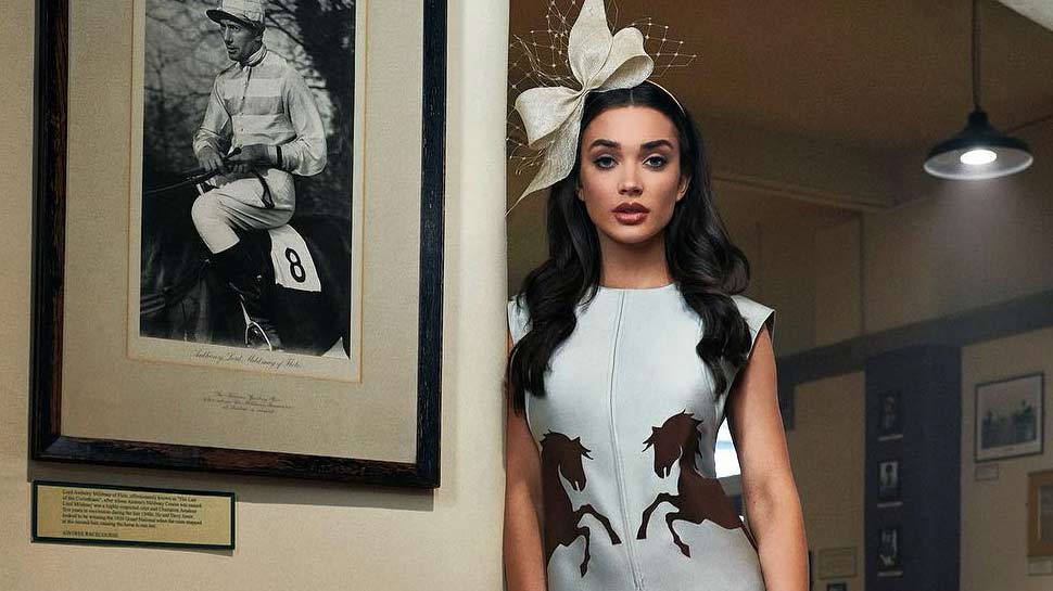 एमी एक्टर प्रतीक बब्बर को डेट कर चुकी हैं amy jackson Flaunts her baby bump