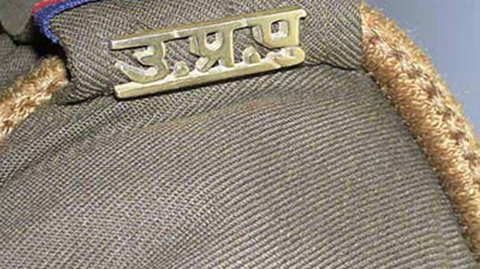 नोएडा: 15-16 घंटों के बाद नाले में गिरे मासूम का शव बरामद नोएडा: 15-16 घंटों के बाद नाले में गिरे मासूम का शव बरामद