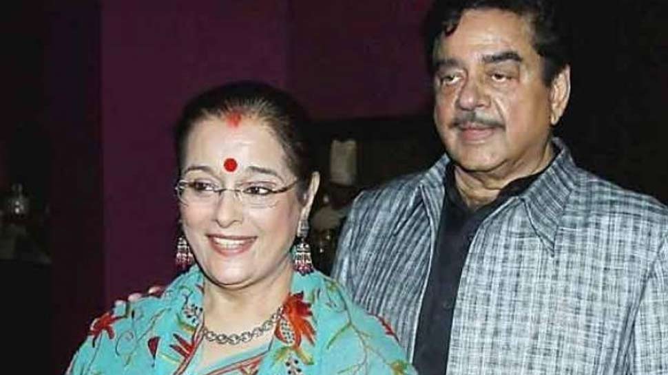 पूनम ने मॉडलिंग से अपने करियर की शुुुरुआत की थी Poonam Sinha Joins samajwadi party
