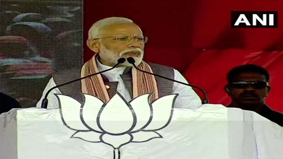 सोलापुर में बोले PM मोदी, 'जानता हूं शरद पवार युद्ध के मैदान से क्यों भाग गए' 