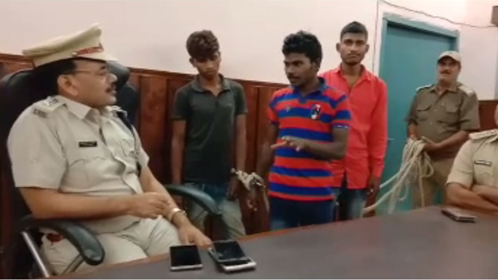 बिहार : मोबाइल फोन खरीदने की चाह में चोरी की बाइक, पहुंच गया हवालात