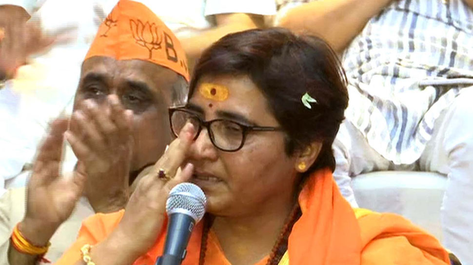 लोकसभा चुनाव 2019: साध्वी प्रज्ञा ने फिर साधा निशाना, 'दिग्विजय सिंह ने मुझसे बदला लिया'