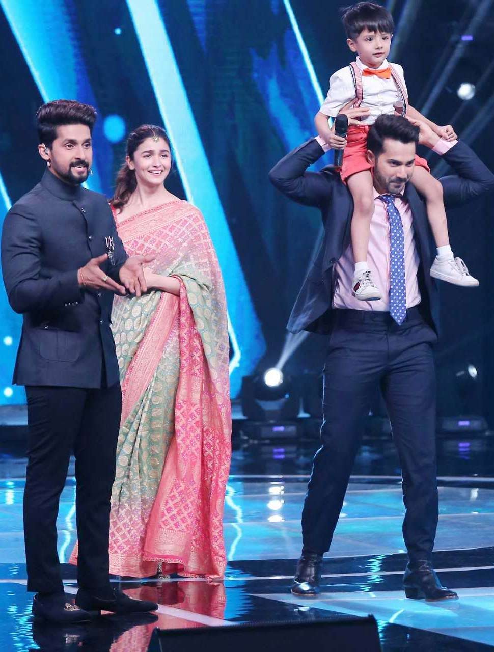 आलिया ने गाया गाना Alia Bhatt sing a song