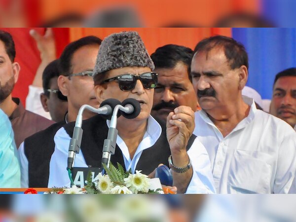 आजम खान पर 72 घंटे का बैन लगाया गया था. फोटो : पीटीआई