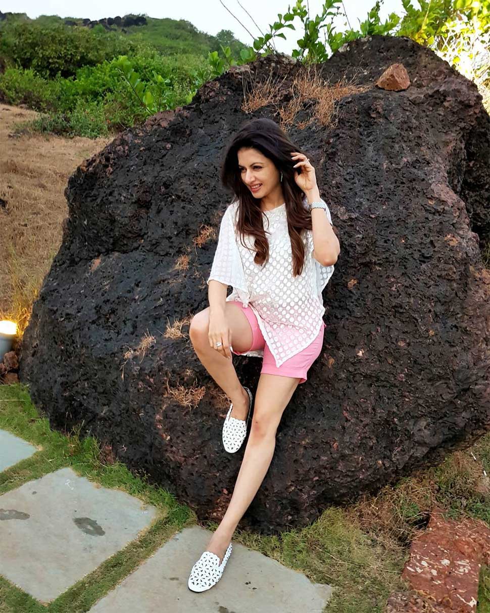 पूरा नाम श्रीमंत राजकुमारी भाग्यश्री राजे पटवर्धन है Bhagyashree