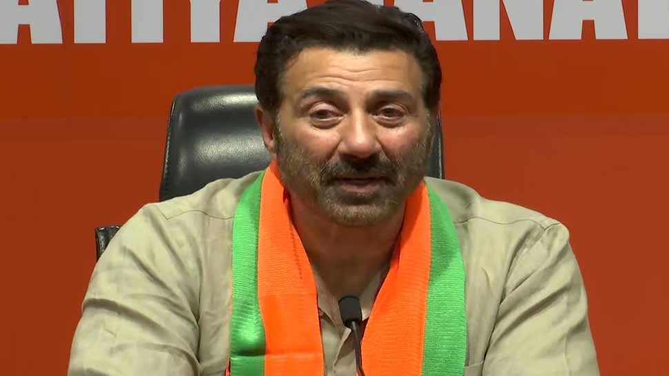 गुरुदासपुर लोकसभा सीट पर कांग्रेस के सामने 'ढाई किलो के हाथ' की चुनौती
