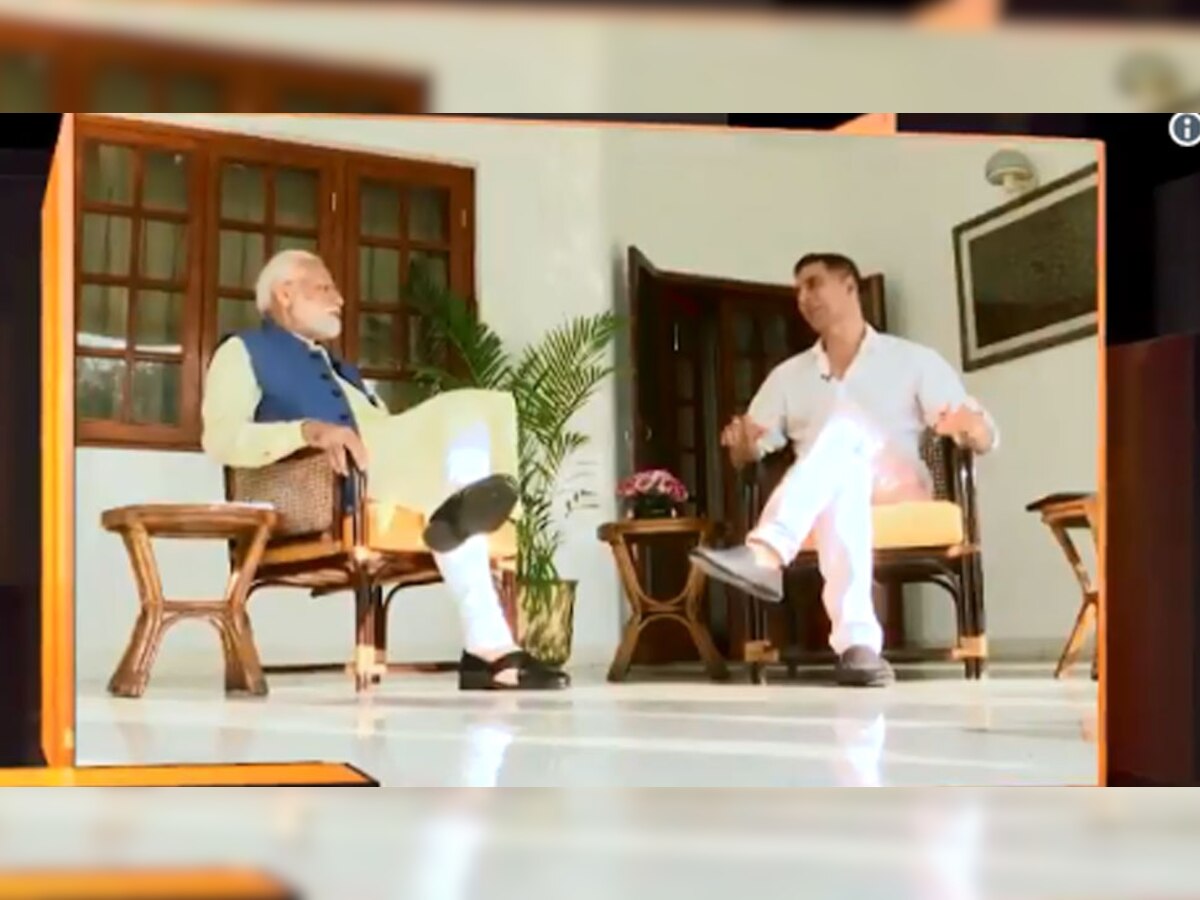 VIDEO: पीएम मोदी से अक्षय कुमार ने पूछा 'आम खाते हैं?', मिला ये मजेदार जवाब!