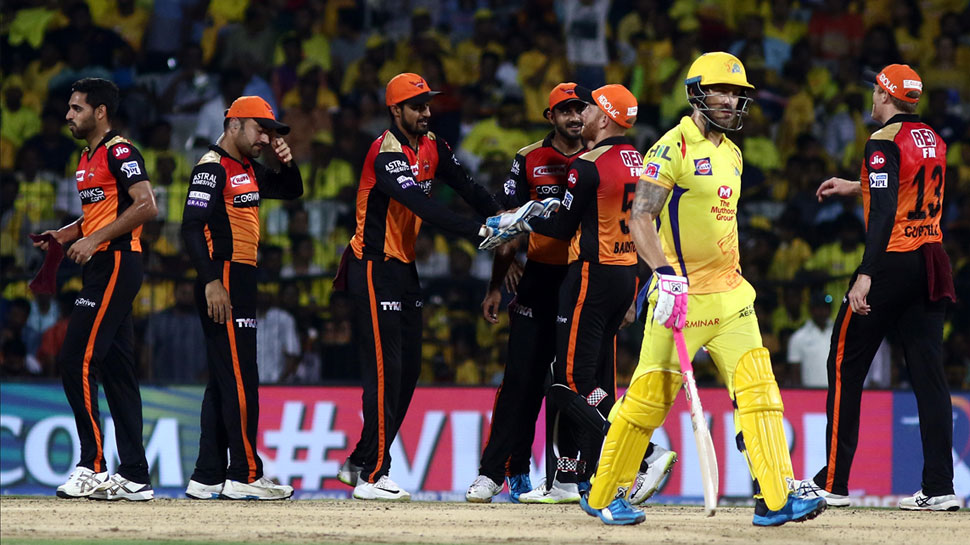 पहले ओवर के दबाव से रन आउट The run out