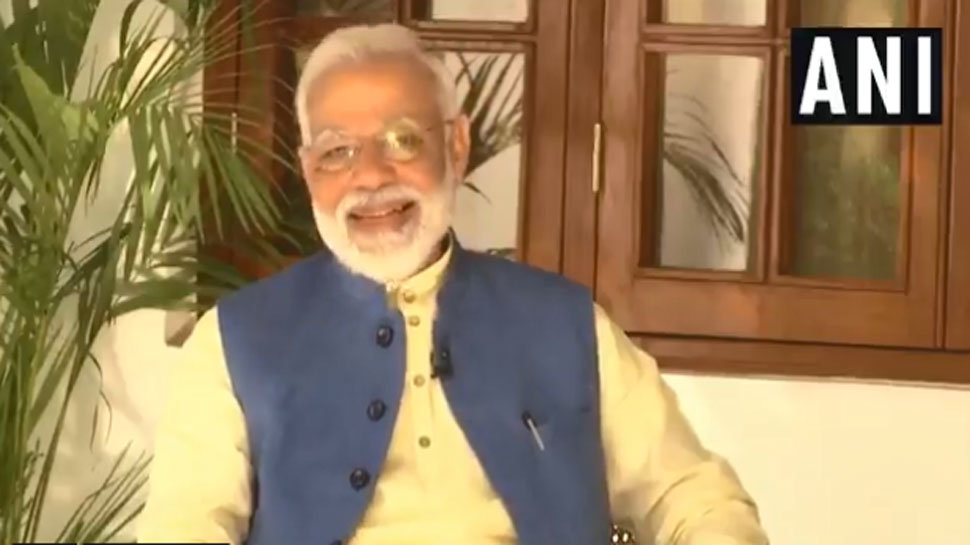जब अक्षय का गुजराती चुटकुला सुनकर जोर से हंस पड़े पीएम मोदी, फिर प्रधानमंत्री ने भी सुनाया चुटकुला