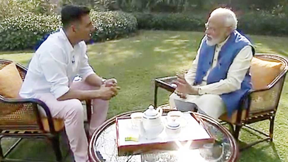 अक्षय ने भी बताए गुस्सा पर काबू करने के उपाए Modi with Akshay