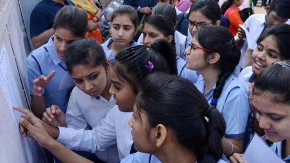UP Board Result 2019: 27 अप्रैल को इतने बजे आएगा 10वीं-12वीं का रिजल्ट, बिना झंझट ऐसे करें चेक UP Board Result 2019: 27 अप्रैल को इतने बजे आएगा 10वीं-12वीं का रिजल्ट, बिना झंझट ऐसे करें चेक
