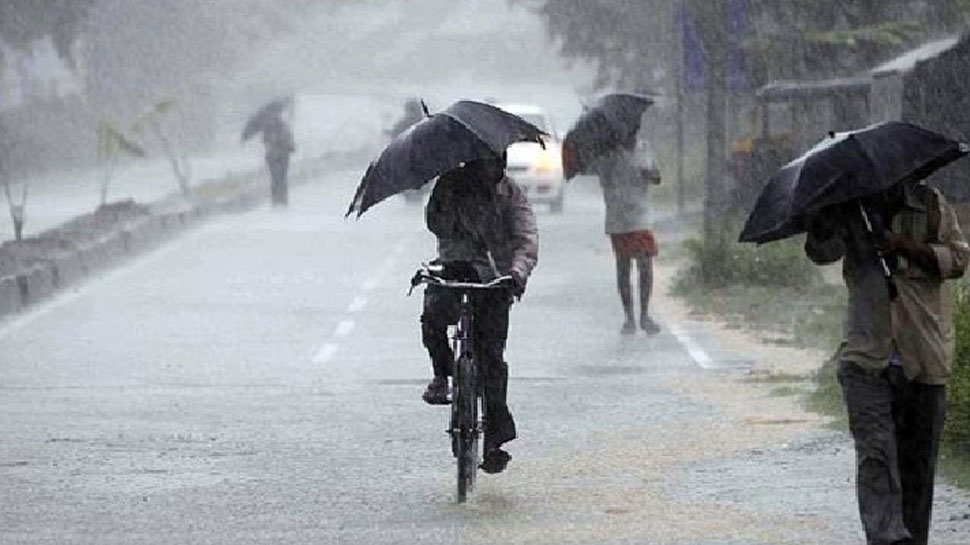 देश के इन इलाकों में 48 घंटों में होगी भारी बारिश, दिल्‍ली में भी आज गरज के साथ होगी बरसात