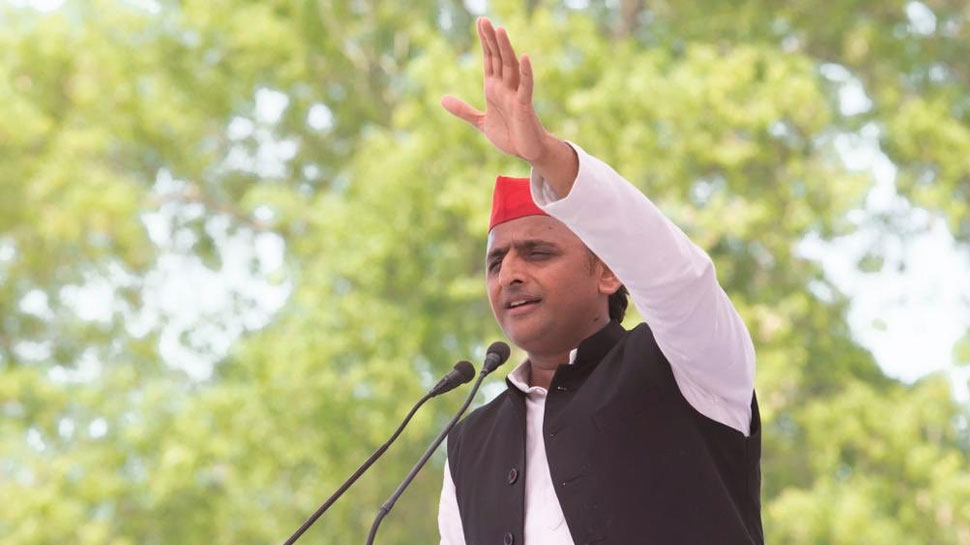 अखिलेश ने ट्वीट कर साधा PM मोदी पर निशाना, BJP को बताया, 'भागती जनता पार्टी' अखिलेश ने ट्वीट कर साधा PM मोदी पर निशाना, BJP को बताया, 'भागती जनता पार्टी'