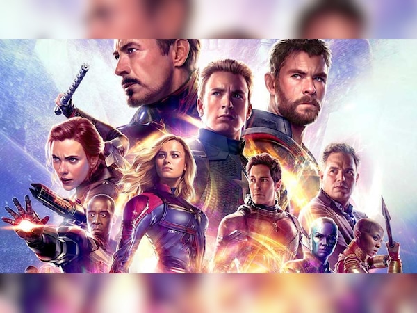 'एवेंजर्स' सीरीज का फाइनल पार्ट 'एंडगेम' आज (26 अप्रैल) सिनेमाघरों में रिलीज होने वाली है (फिल्म पोस्टर)
