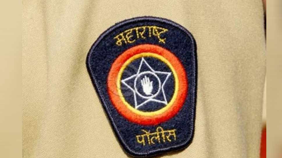 दंपति के बीच रोज होती थी लड़ाई, गुस्से में पहले पत्नी को मारा और बेटी पर किया हमला