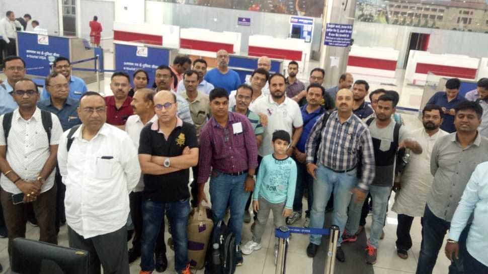 Spice Jet की फ्लाइट में खराबी, दुबई जाने वाले 180 यात्री पुणे एयरपोर्ट पर अटके