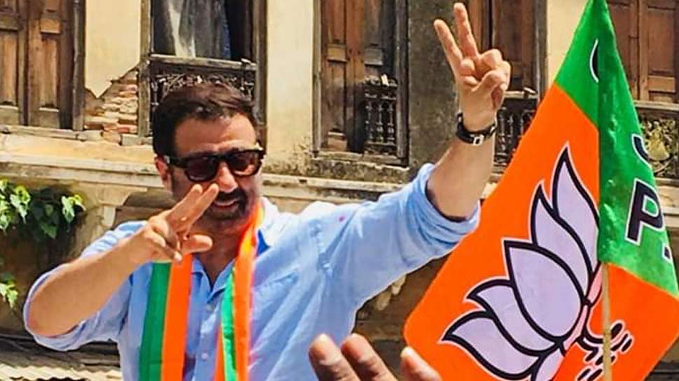 गुरदासपुर : सनी देओल ने दाखिल किया नामांकन, साथ में नजर आए भाई बॉबी देओल गुरदासपुर : सनी देओल ने दाखिल किया नामांकन, साथ में नजर आए भाई बॉबी देओल