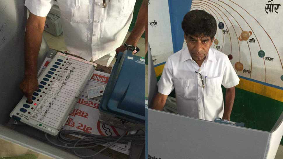 अकबरपुर लोकसभा सीट: कांग्रेस प्रत्याशी राजाराम पाल ने वोट देते समय जमकर तोड़े नियम अकबरपुर लोकसभा सीट: कांग्रेस प्रत्याशी राजाराम पाल ने वोट देते समय जमकर तोड़े नियम