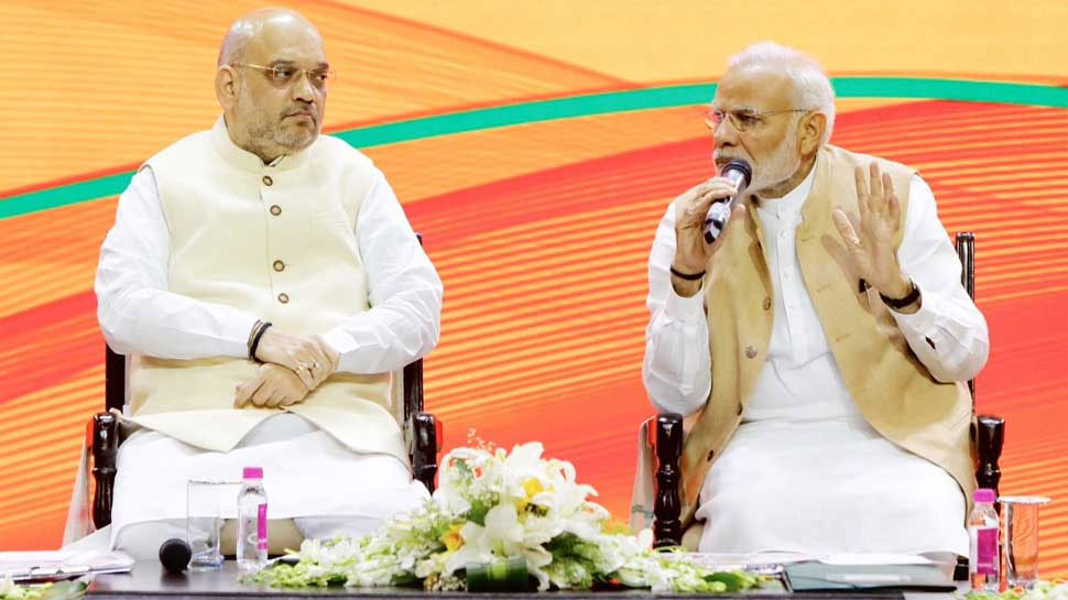 आचार संहिता उल्लंघन: PM मोदी, शाह पर आरोप लगाने वाली याचिका पर EC को नोटिस