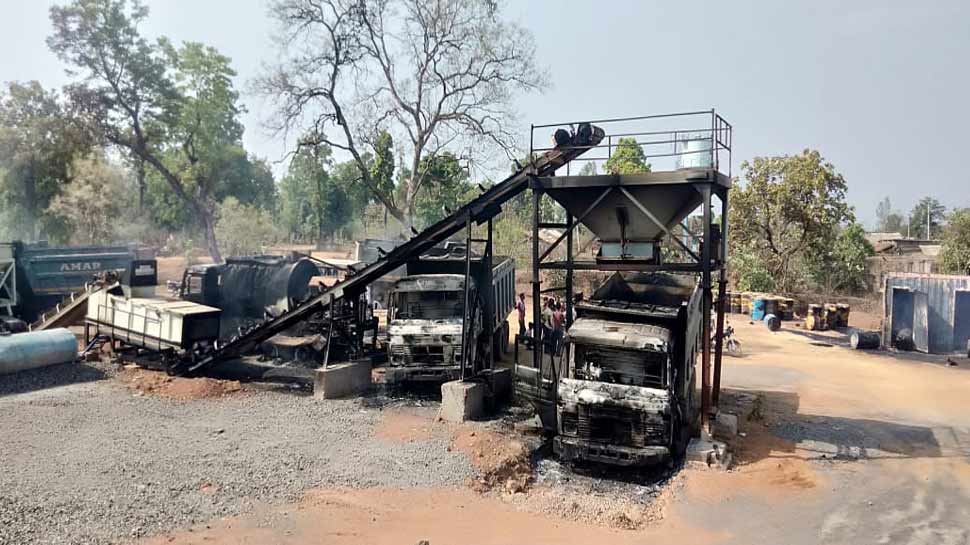 Garhchiroli: Naxals Set Fire 50 Vehicles Of Construction Works ...