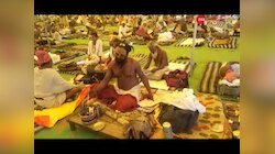 Video: दिग्विजय सिंह को मिला कंप्यूटर बाबा का साथ, साधु-संतों संग कर रहे यज्ञ