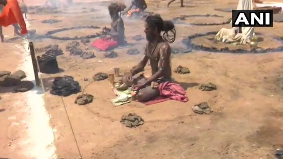 भोपाल पहुंचे हजारों साधू-संत Thousands of sadhus and saints coming to Bhopal
