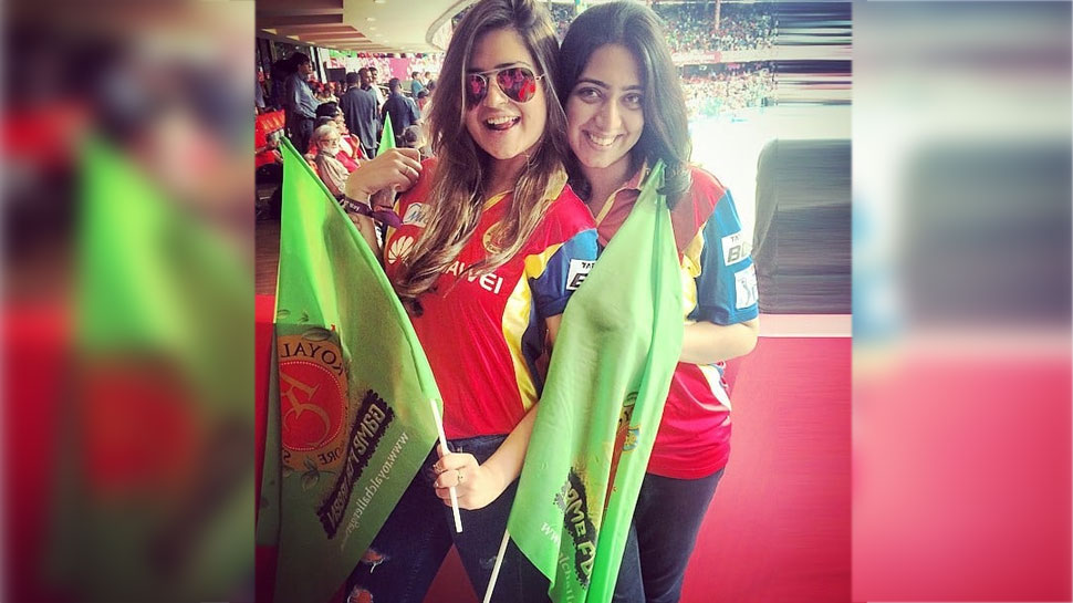 RCB की हैं फैन RCB's Fan