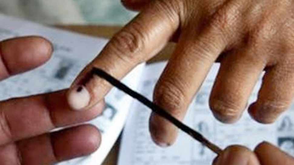 100 साल के मतदाता ने की अपील, 'जाट-गैर जाट के भेद से ऊपर उठकर मतदान करें' 100 साल के मतदाता ने की अपील, 'जाट-गैर जाट के भेद से ऊपर उठकर मतदान करें'