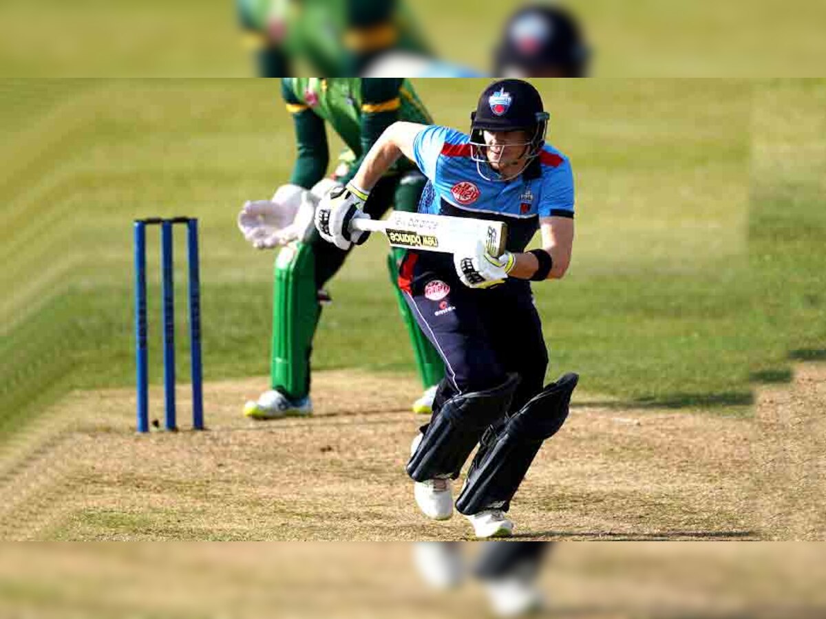 स्टीवन स्मिथ आईपीएल में राजस्थान के लिए खेल रहे थे. वे विश्व कप की तैयारियों के लिए आईपीएल अधूरा छोड़कर स्वदेश लौट गए थे. (फोटो: Reuters) 