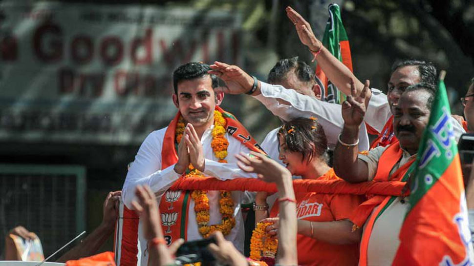 पर्चा विवाद पर बोले गौतम गंभीर - 'AAP आरोप साबित कर दे, तो लगा लूंगा फांसी' पर्चा विवाद पर बोले गौतम गंभीर - 'AAP आरोप साबित कर दे, तो लगा लूंगा फांसी'