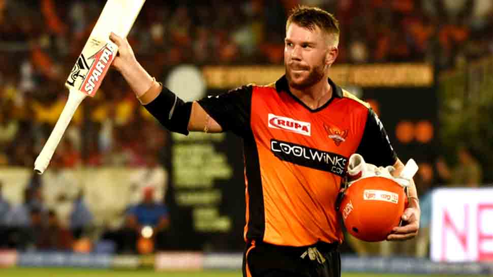 ऑस्ट्रेलिया के डेविड वार्नर (David Warner) ने आईपीएल-12 में सिर्फ 12 मैच खेले, फिर भी उनके नाम सबसे अधिक रन दर्ज हैं. (फोटो: IANS) ऑस्ट्रेलिया के डेविड वार्नर (David Warner) ने आईपीएल-12 में सिर्फ 12 मैच खेले, फिर भी उनके नाम सबसे अधिक रन दर्ज हैं. (फोटो: IANS)