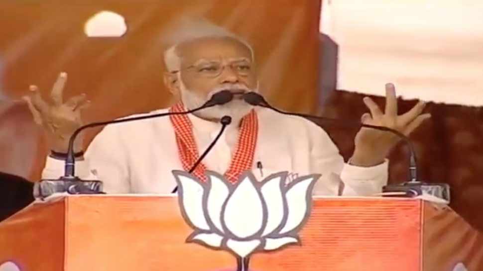 पीएम मोदी बोले, 'कांग्रेस ने बर्बाद किये 10 साल, लेकिन उन्हें मलाल नहीं है'