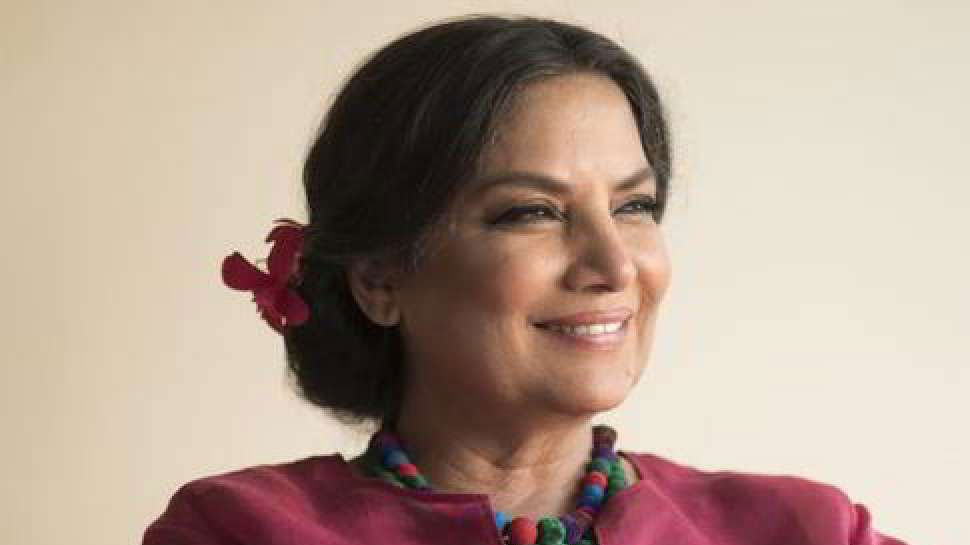 शबाना ने इस मुद्दे पर कई ट्वीट किए हैं. (फाइल फोटो) शबाना ने इस मुद्दे पर कई ट्वीट किए हैं. (फाइल फोटो)