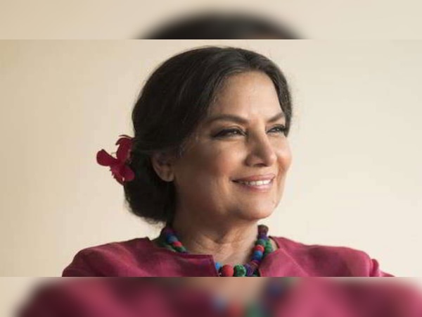 शबाना ने इस मुद्दे पर कई ट्वीट किए हैं. (फाइल फोटो)