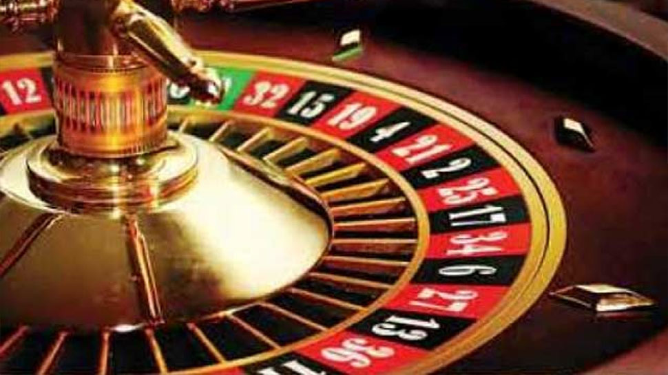 गोवा में मांडवी नदी पर छह जुआघर चल रहे हैं. (प्रतीकात्मक फोटो) गोवा में मांडवी नदी पर छह जुआघर चल रहे हैं. (प्रतीकात्मक फोटो)