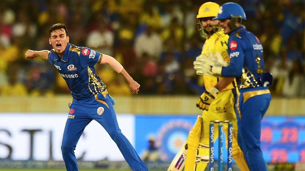 IPL-12 Final: मुंबई चौथी बार आईपीएल चैंपियन, आखिरी गेंद पर 1 रन से जीता मैच IPL-12 Final: मुंबई चौथी बार आईपीएल चैंपियन, आखिरी गेंद पर 1 रन से जीता मैच