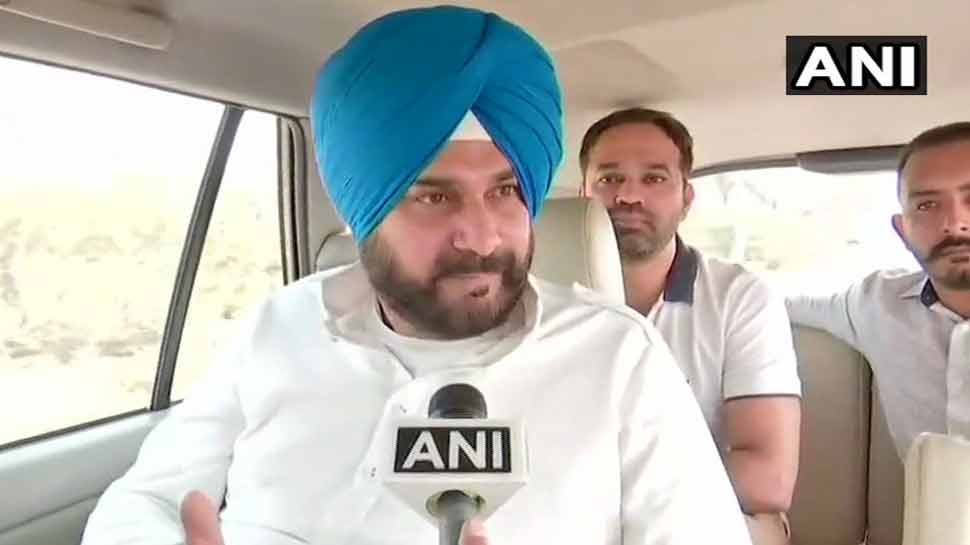 कांग्रेस को झटका, नवजोत सिंह सिद्धू का गला हुआ खराब, नहीं कर पाएंगे चुनाव प्रचार