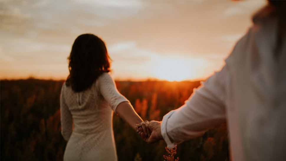 राशिफल 14 मई: कर्क वालों की लव लाइफ में हो सकती हैं गलतफहमियां राशिफल 14 मई: कर्क वालों की लव लाइफ में हो सकती हैं गलतफहमियां