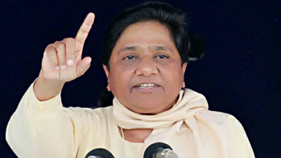 Lok sabha elections 2019 : बीएसपी सुप्रीमो मायावती लगातार पीएम मोदी पर आक्रामक हमले कर रही हैं. Lok sabha elections 2019 : बीएसपी सुप्रीमो मायावती लगातार पीएम मोदी पर आक्रामक हमले कर रही हैं.