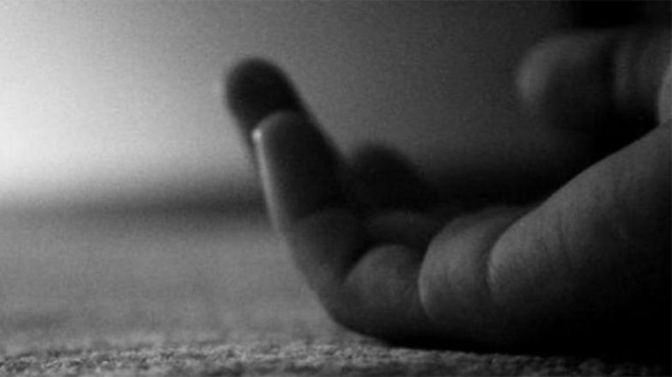 बकाया कर्ज: संपत्ति कुर्क होने के डर से युवती, मां ने की खुदकुशी