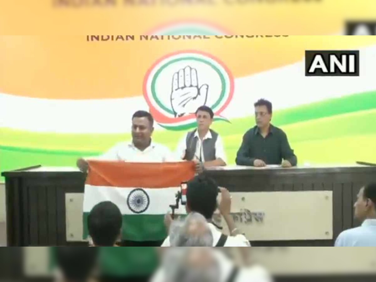 VIDEO: कांग्रेस की प्रेस कॉन्फ्रेंस में शख्स ने योगी को अजय सिंह बिष्ट कहने पर मचाया हंगामा