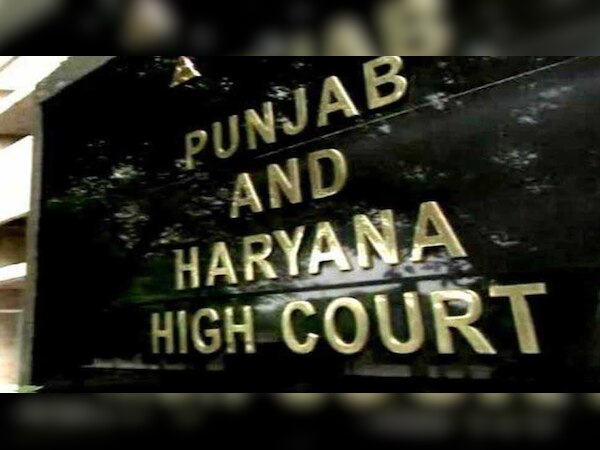 दोनों राज्य उत्तर प्रदेश की तर्ज पर गैंगस्टरों से सख्ती से निपटने के लिए कड़ा कानून बनाएं. हाईकोर्ट ने दोनों राज्यों को छह महीनों के भीतर ऐसा कानून बनाये जाने के निर्देश दिए हैं. 