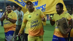 VIDEO: IPL में चेन्नई की हार के बाद भी धोनी के साथ हैं फैंस, ऐसे कर रहे हैं पूजा