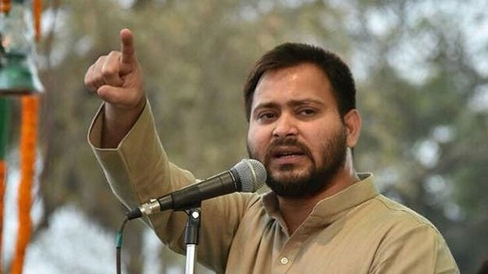 तेजस्वी यादव ने चुनाव आयोग पर आरोप लगाया है. (फाइल फोटो) तेजस्वी यादव ने चुनाव आयोग पर आरोप लगाया है. (फाइल फोटो)
