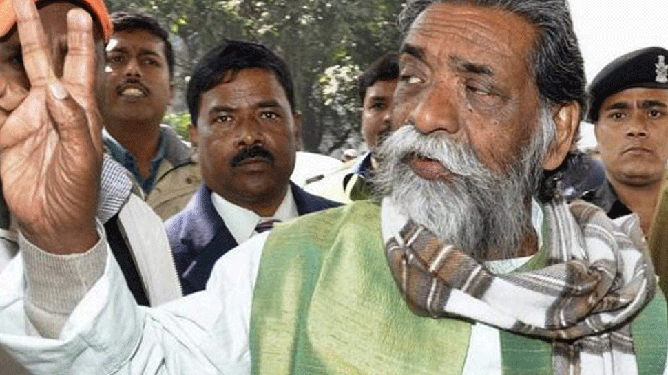 दुमका सीट से जेएमएम अध्यक्ष शिबू सोरेन 8 बार सांसद रह चुके हैं. (फाइल फोटो) दुमका सीट से जेएमएम अध्यक्ष शिबू सोरेन 8 बार सांसद रह चुके हैं. (फाइल फोटो)